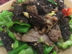 -萨宁音登锡伯风味餐厅(一楼店)