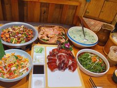 -老滇山寨•云南特色菜•地方菜•民族风情歌舞表演(金碧店)