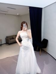 -城市花园婚纱摄影