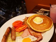 -Pancakes on the rocks(Darling Harbour)