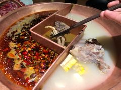 三鲜麻辣老卤锅底-雾漫川城重庆火锅(上和商业广场店)