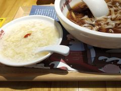 -呷佬·长沙手工米粉(金沙江路店)