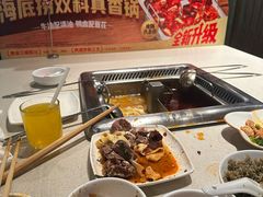 -海底捞火锅鲜切牛肉主题店(长寿路店)