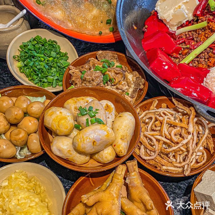 成都｜社区楼下老重庆火锅‼️手工苕皮巨好吃