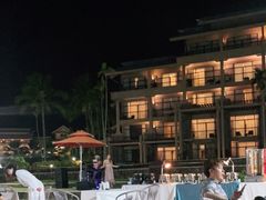 -亚龙湾希尔顿自助餐厅·海鲜·烧烤·沙滩BBQ·现场乐队