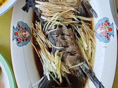 -雪湖煜辰鱼头老店(雪野湖店)