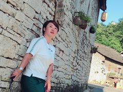 -高荡千年布依古寨旅游景区