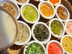 -包整·丝娃娃(一览甲秀楼风景店)