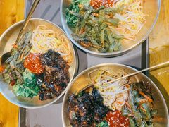 老妈拌饭-聚合鑫东北熏酱熟食麻辣面(长阳店)