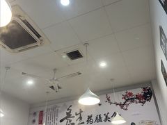 -光头药膳鸡(莱茵小镇店)