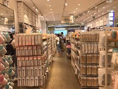-优衣库(广州天河领展广场店)