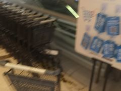 -盒马鲜生(丁香国际店)
