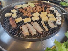 -彝人部落火盆烧烤(原内环足球场店)