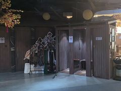 -暴风岛沉浸式体验馆(百联世纪店)