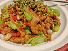 -辣尚瘾·烤鱼·新川菜(牡丹园直营店)