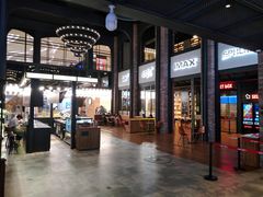 -CGV影城(滨江天街IMAX店)