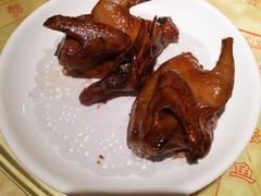 招牌烤乳鸽-石岐佬中山菜馆(张溪店)