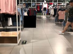 -H&M(华润万象城店)