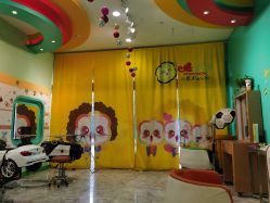 -爆米花儿童美发乐园