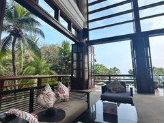 -亚龙湾喜来登·美景台大堂吧