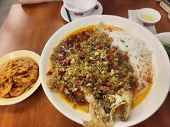 -堂瓦里·33年传统赣菜(第一街区店)