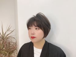 -BULB STUDIO 巴柏明星发型工作室