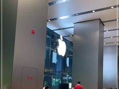 -Apple零售店(华贸购物中心店)