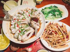 -老宅藕香·湖北菜·非遗藕汤·武昌鱼(黄鹤楼景观店)