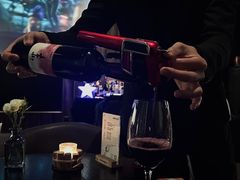 -wineapp葡萄酒餐吧(外滩金融中心店)