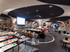 -钟书阁(珍园店)