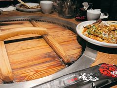 -万里闯关东铁锅炖菜馆(高新旗舰店)