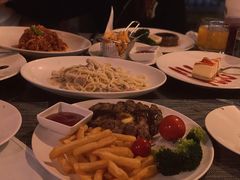 -WOLFGANG PUCK KITCHEN & BAR(迪士尼小镇店)