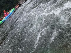 -安吉龙王山峡谷漂流