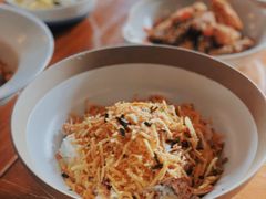 牛油果金枪鱼拌饭-拾年