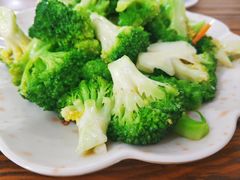 蒜蓉炒西兰花-南记食粥坊·宵夜大排档(岭南分店)