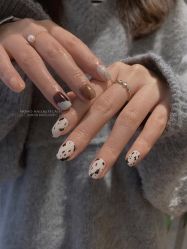 -Momo nail 日系美甲