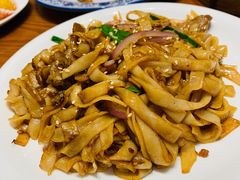 干炒牛河-頂好酒家·经典粤菜(海信广场店)