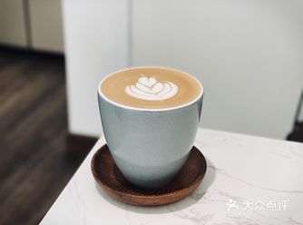 早上出门送女儿回去的路上堵，所以来了这家之前留意过的