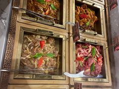-山焱·炭火自助烤肉(周浦万达店)