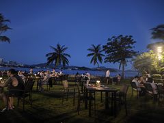 -JW万豪厨房餐厅·滨海草坪烧烤·海鲜·海景(三亚绿发山海天JW万豪酒店)