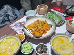 -蟹黄鱼·海派深夜面馆(巨鹿路店)