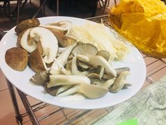 -丫丫汤膳打边炉(宏府408坊店)