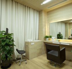 -CARR SALON