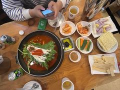 -喇喇排骨火锅·传统韩式脊骨汤(望京西园总店)