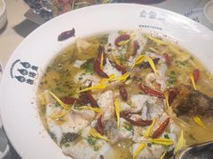-渔语鱼酸菜鱼新川菜(来福士店)