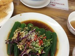 凉拌秋葵-正宗普宁豆干坊·洪记砂锅粥(红领巾路店)