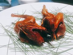 脆皮乳鸽-宴周康·精致江浙菜(周浦店)