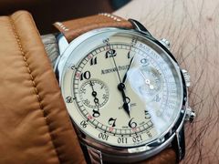 -亨得利(淮海中路店)