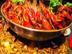 -沪小二炭火蛙锅(淮海中路美食不夜城店)