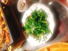 -东来菜馆•手抓海鲜家常菜•海鲜锅贴(鸽子窝店)